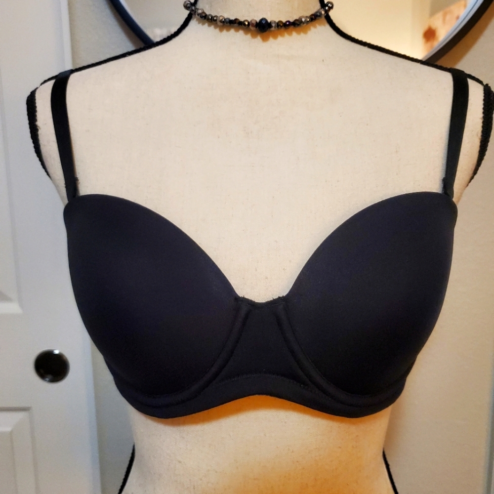 WACOAL STRAPLESS BRA WITH STRAPS 32D IN GOOD CONDITION!